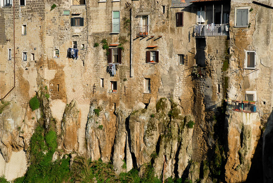 Sant'Agata de' Goti Particolare delle case © Natalino Russo