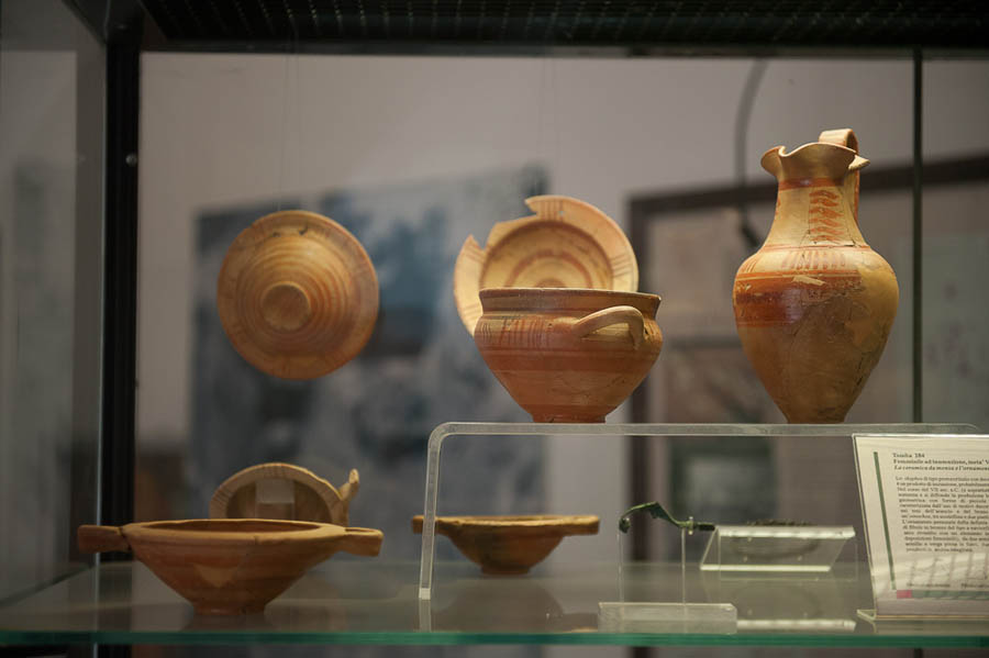 Maddaloni Museo archeologico di Calatia. Vasellame © Natalino Russo