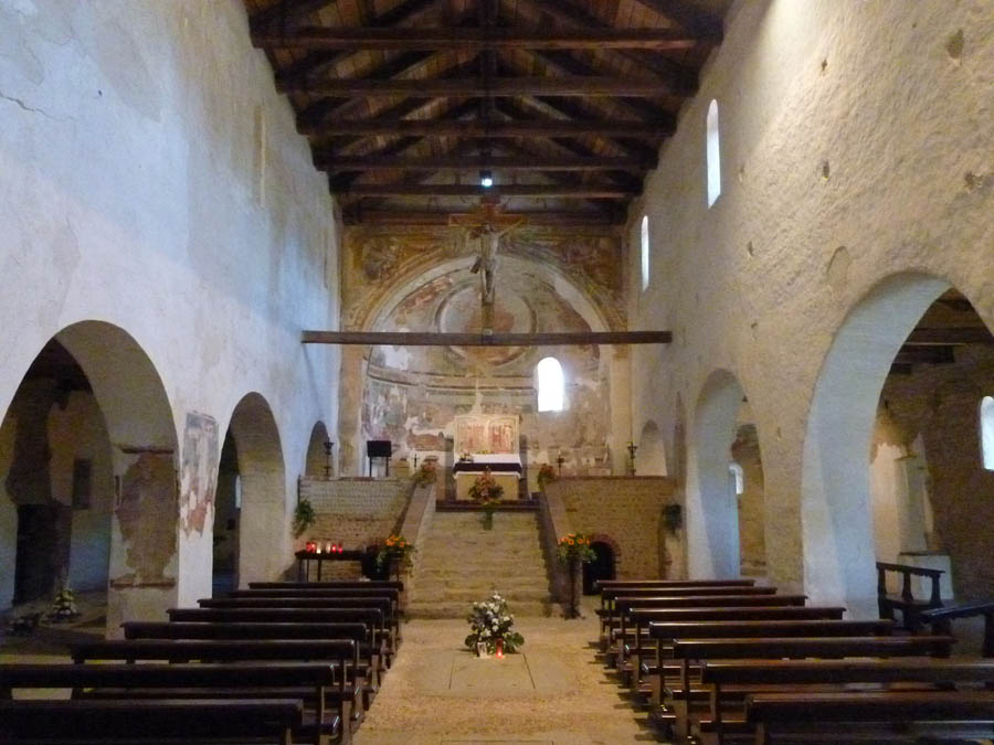 Oleggio San Michele, interno © Elena Rame