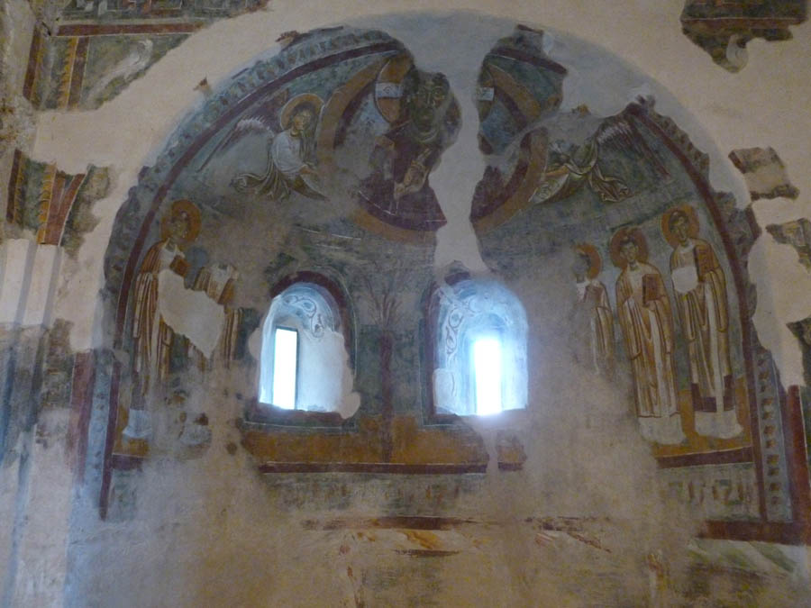 Oleggio San Michele, particolare degli affreschi interni © Elena Rame