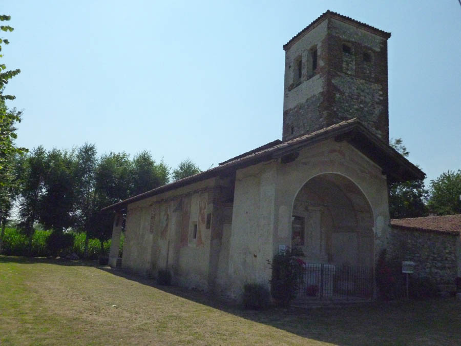 Momo SS. Trinità, esterno © Elena Rame