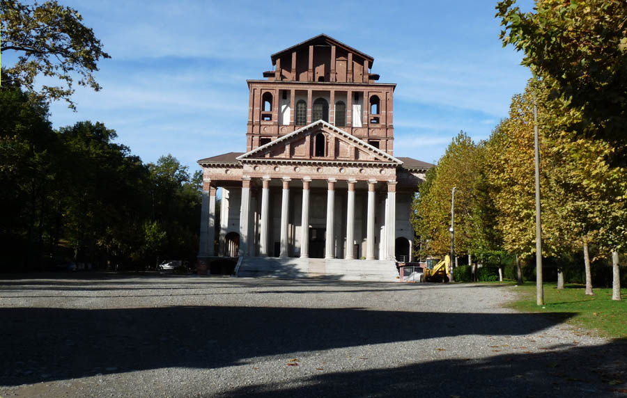 Boca Santuario del Crocifisso © Archivio Ente di Gestione delle Aree Protette della Valle Sesia