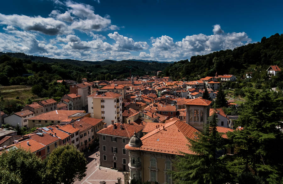 Piani d'Invrea Veduta di Altare © Archivio Museo del Vetro