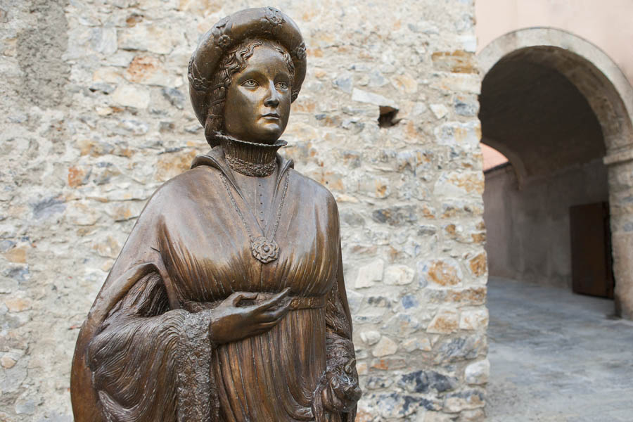 Zuccarello Monumento a Ilaria del Carretto © Fiorenza Cicogna