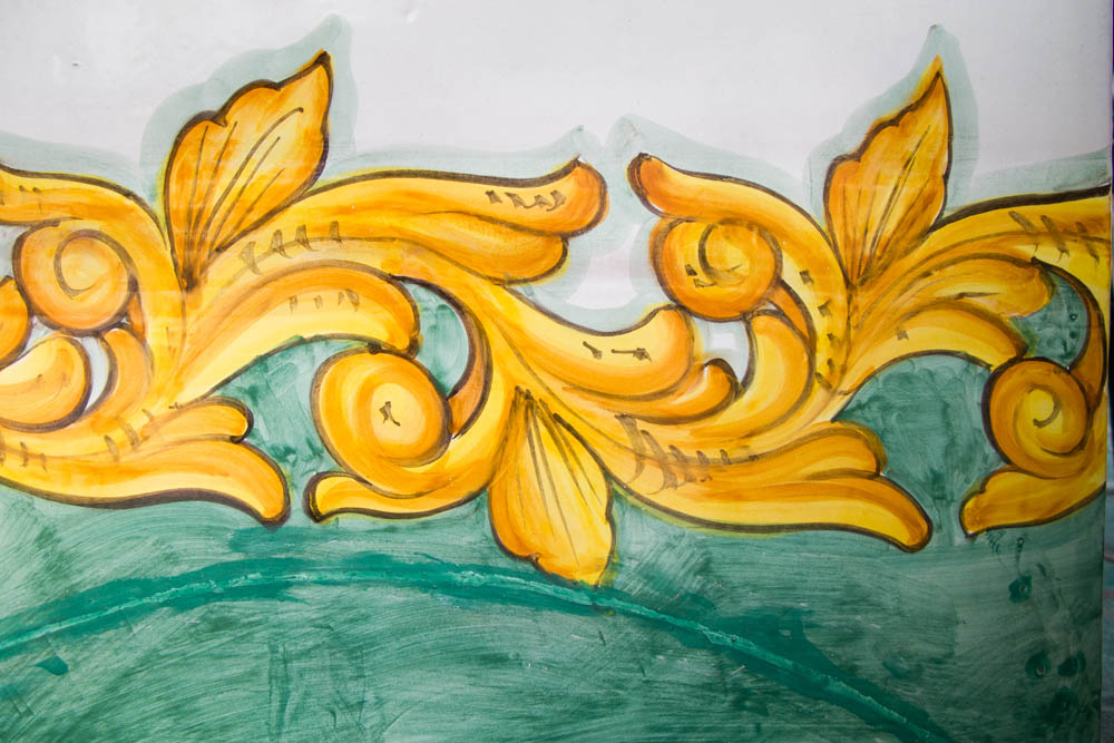 Vietri sul Mare Oggetti in ceramica con motivi della tradizione vietrese © Natalino Russo