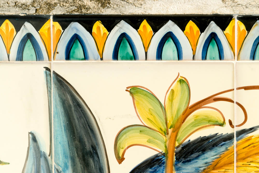 Vietri sul Mare Oggetti in ceramica con motivi della tradizione vietrese © Natalino Russo