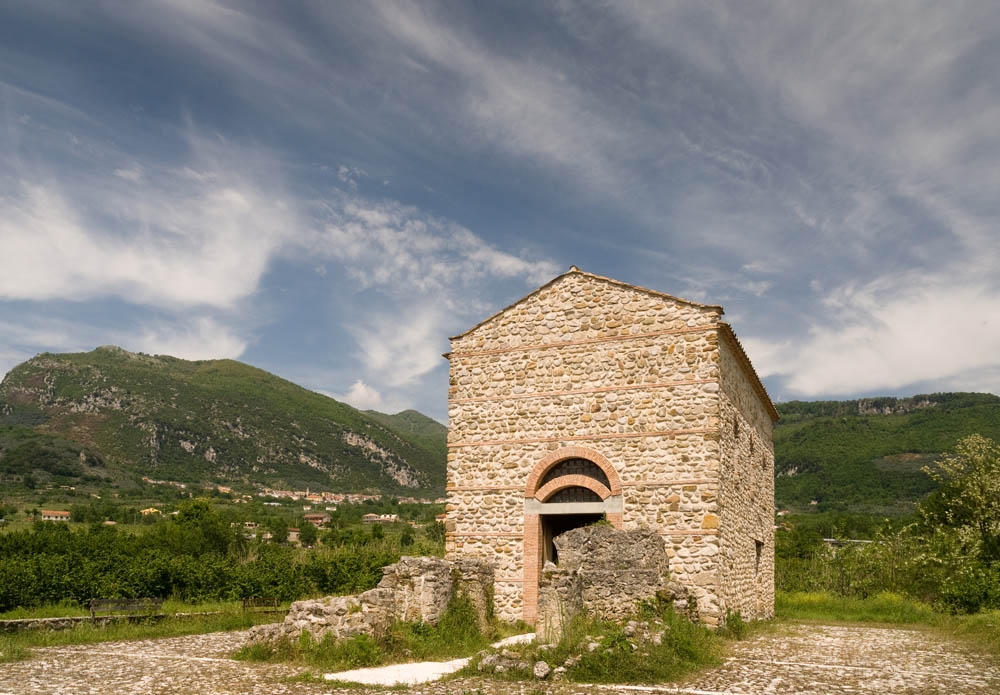 Montecorvino Rovella La chiesa di Sant'Ambrogio alla Renna © Natalino Russo