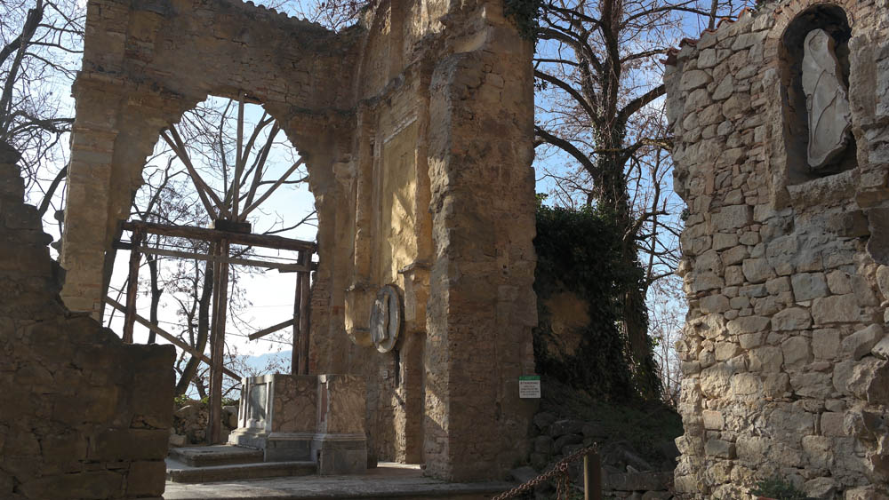 Casaglia Ruderi della chiesa © William Dello Russo