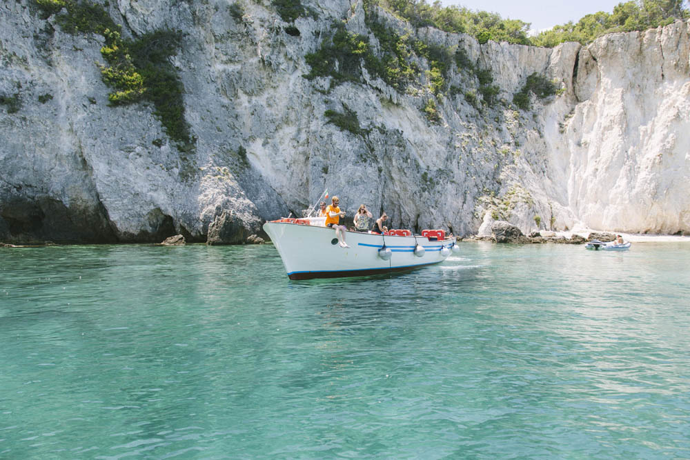Isole Tremiti Capraia, la costa dal mare © Viaggiareinpuglia.it. - Vincenzo Pioggia