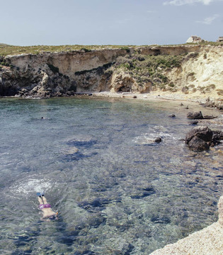 Isole Tremiti Capraia, il faro © Viaggiareinpuglia.it. - Vincenzo Pioggia