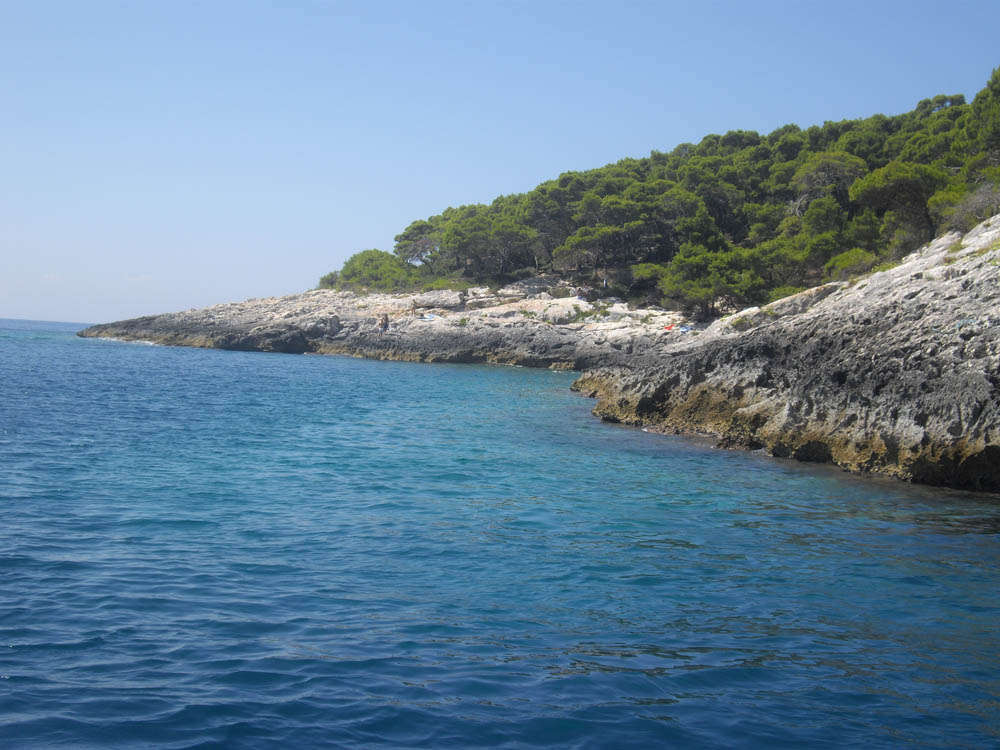 Isole Tremiti San Domino, la costa a picco sul mare © William Dello Russo