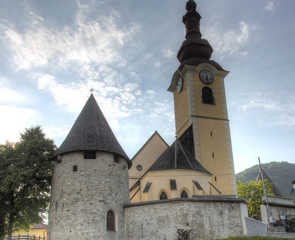 Parrocchiale Santi Pietro e Paolo Esterno. © Fotolia Maurizio Malangone
