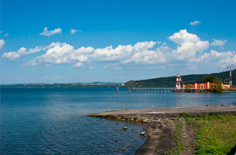 Vigna di Valle. Il Museo del volo Il lago di Bracciano © Fabrizio Ardito