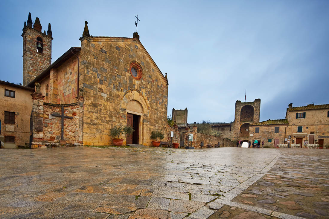 Monteriggioni La chiesa di S. Maria Assunta ©Fiorenza Cicogna