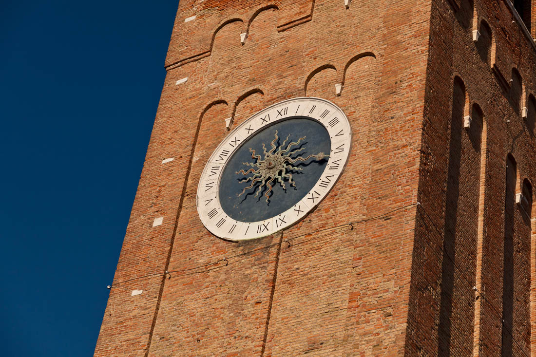 Chioggia Un particolare della torre dell'orologio © Consorzio di Promozione Turistica ConChioggiaSI