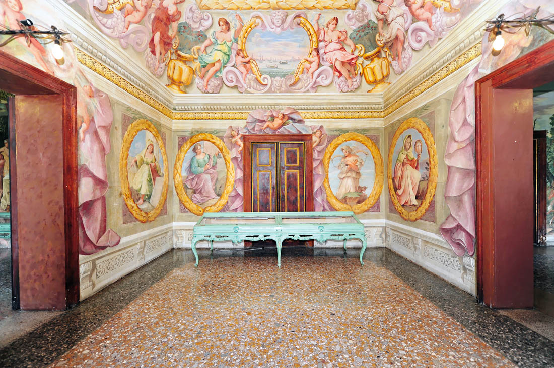 Riviera del Brenta. Ville d’arte Villa Contarini: affreschi nella sala delle Arti e delle Scienze © Regione del Veneto - Fondazione G.E. Ghirardi - courtesy ph. A. Dell'Agnola