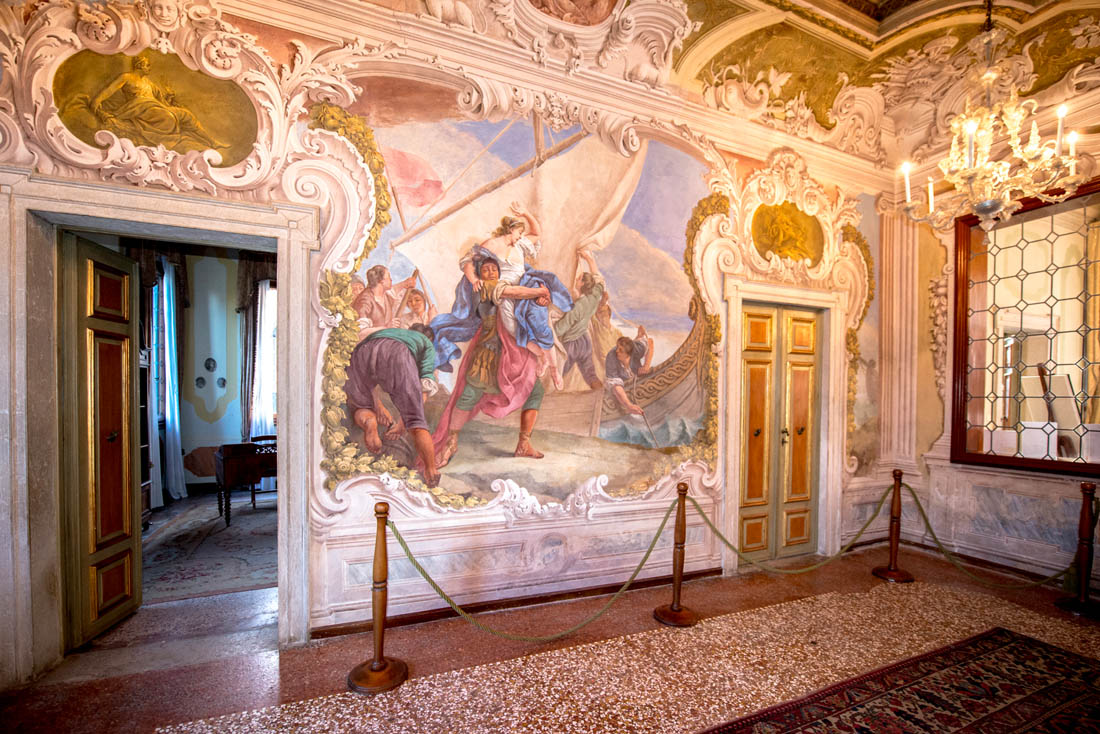 Riviera del Brenta. Ville d’arte Villa Widmann, casa dominicale: la sala affreschi © Villa Widmann Rezzonico Foscari 2013 proprietà della Città Metropolitana di Venezia