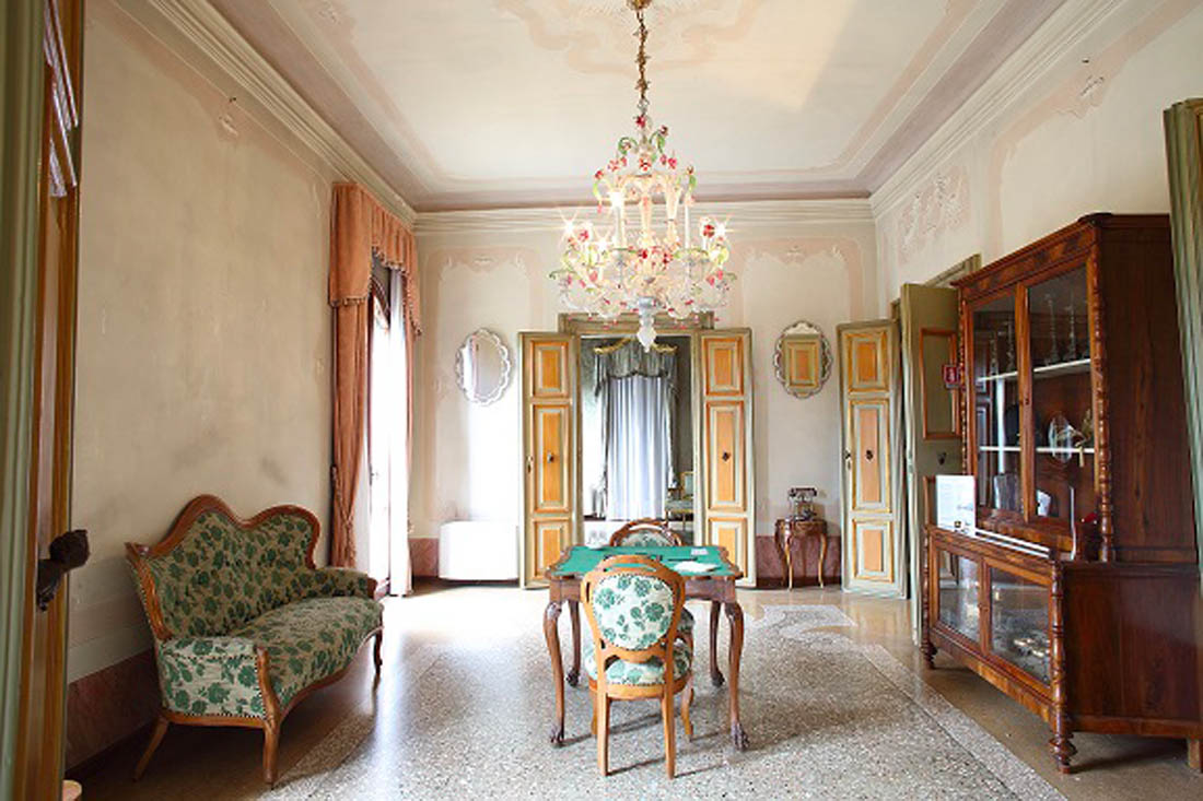 Riviera del Brenta. Ville d’arte Villa Widmann, casa dominicale: la sala del Gioco © Villa Widmann Rezzonico Foscari 2013 proprietà della Città Metropolitana di Venezia