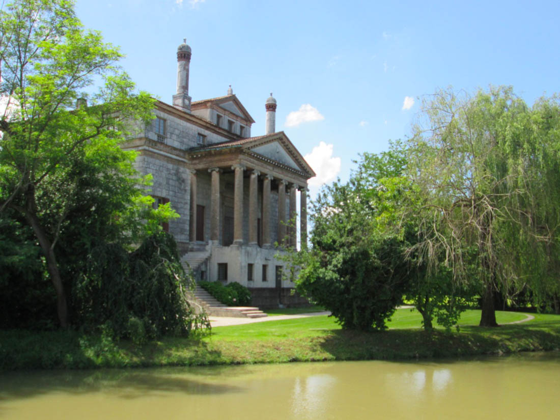 Riviera del Brenta. Ville d’arte Villa Foscari La Malcontenta: armonia di architettura e ambiente © Valeria Cappelli