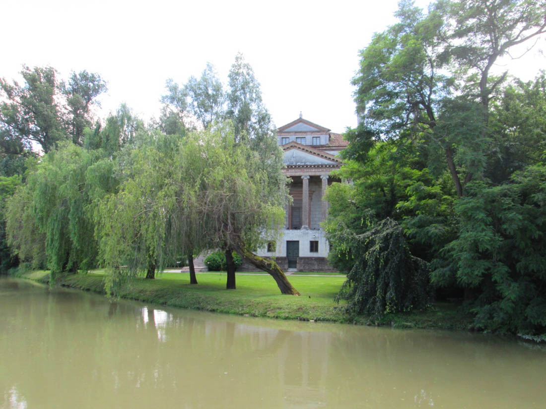 Riviera del Brenta. Ville d’arte Villa Foscari La Malcontenta, affacciata sul naviglio del Brenta © Valeria Cappelli