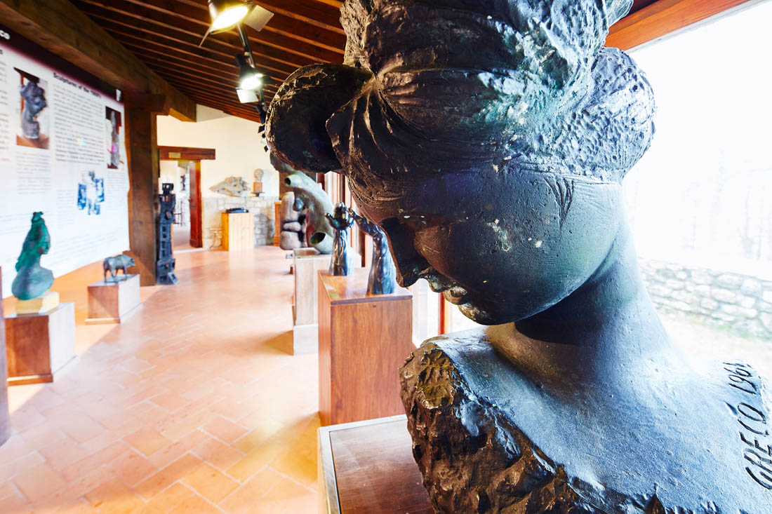 Caprese Michelangelo Museo Michelangiolesco, sculture contemporanee © Fiorenza Cicogna