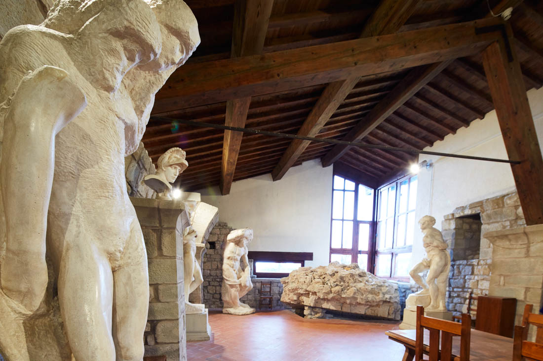 Caprese Michelangelo Museo Michelangiolesco, calchi in gesso delle sculture di Michelangelo © Fiorenza Cicogna