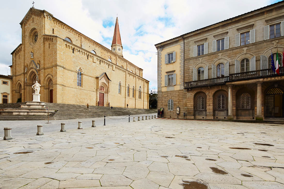 Arezzo Piazza del Duomo © Fiorenza Cicogna