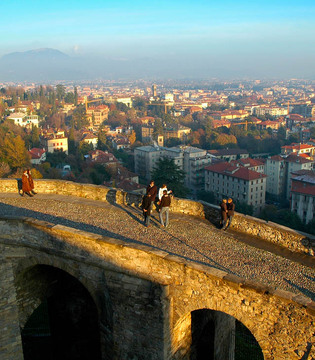 Bergamo Veduta da Porta San Giacomo © Archivio Turismo Bergamo