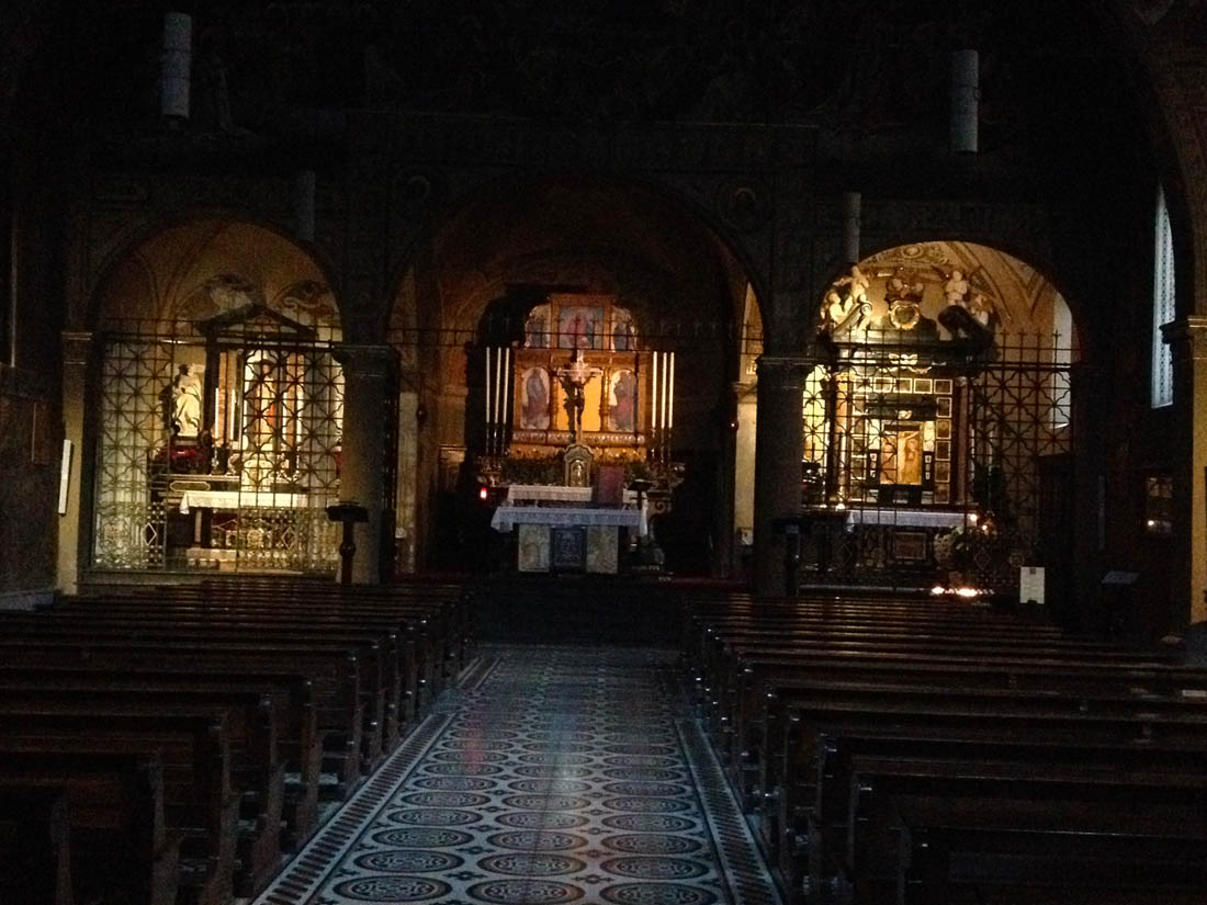 Ponte Nossa Interno del santuario della Madonna delle Lacrime © William Dello Russo