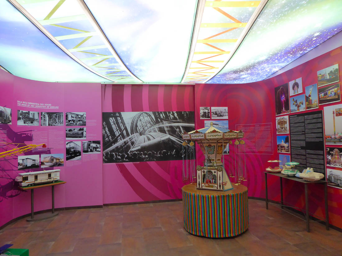 Bergantino Museo storico della Giostra e dello Spettacolo popolare: sala delle Fabbriche dei sogni e delle giostre di vertigine © Museo storico della Giostra e dello Spettacolo popolare - Bergantino