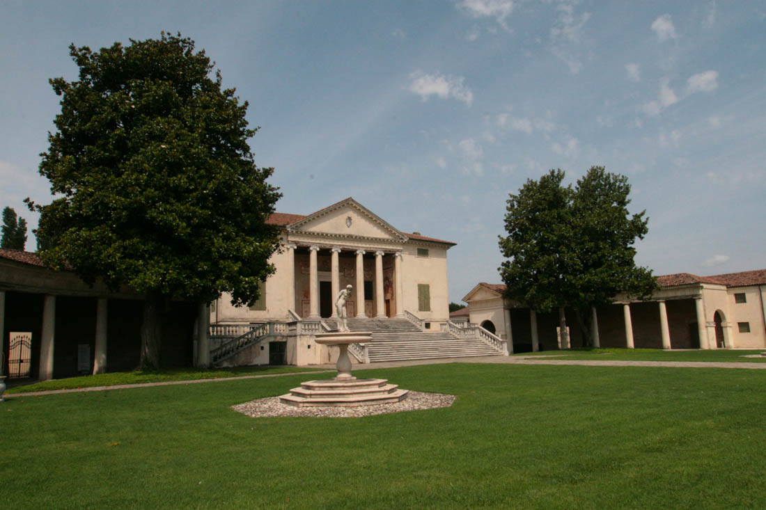 Fratta Polesine Villa Badoer: la maestosa facciata © Provincia di Rovigo