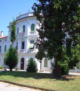 Adria Esterno di Villa Mecenati © Pro Loco Adria