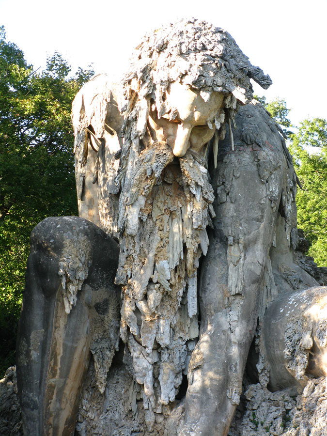 Il Mugello dei Medici Il Gigante dell'Appennino nel Parco mediceo di Pratolino © Città Metropolitana di Firenze