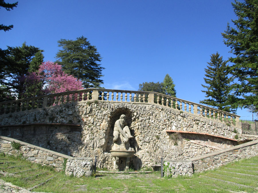 Il Mugello dei Medici Una statuta nel Parco mediceo di Pratolino © Città Metropolitana di Firenze