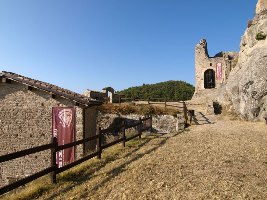 Castello di Carpineti © Mario Vianelli