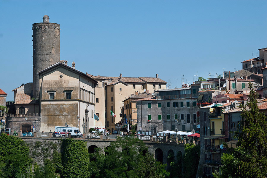 Nemi Veduta del centro con la torre di Castello Ruspoli © Fabrizio Ardito