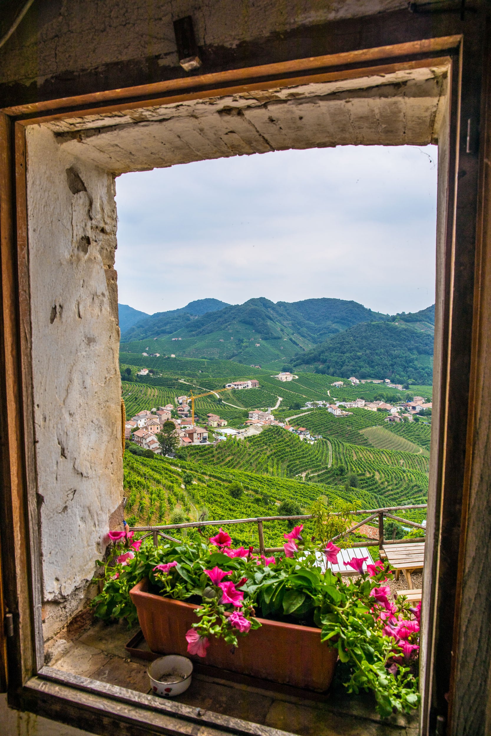 Colline di San Pietro di Barbozza, Santo Stefano e Saccol, comune di Valdobbiadene. © A. Cambone, R. Isotti - Homo ambiens/Touring Club Italiano