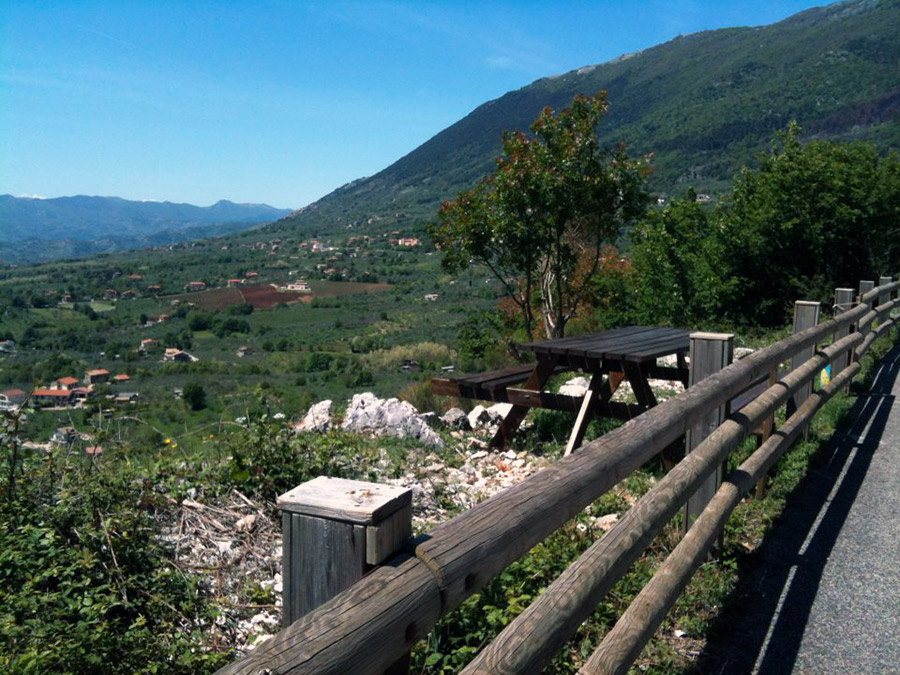 Pista ciclabile Pista ciclabile Paliano-Fiuggi © Ass. per la gestione della Strada del Vino Cesanese - www.stradadelvinocesanese.it - pagina facebook https://www.facebook.com/STRADADELVINOCESANESE