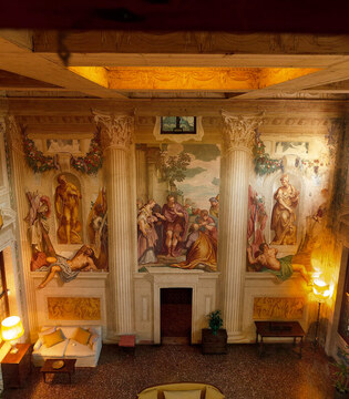 Fanzolo di Vedelago Villa Emo, il salone centrale della Villa ©Archivio Fondazione Villa Emo Onlus