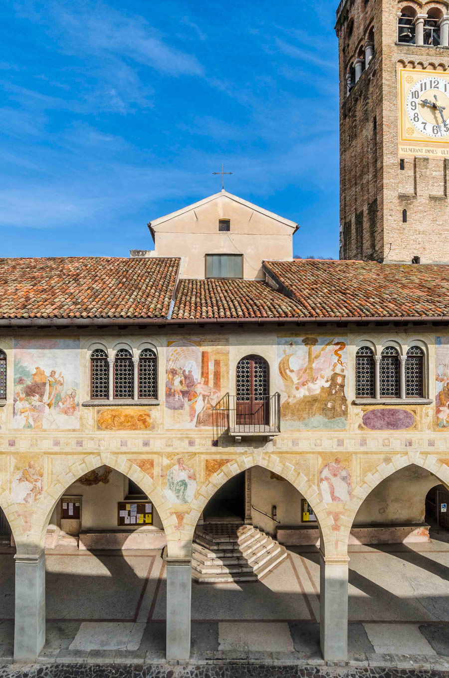 Conegliano Via XX Settembre, la facciata del Duomo © Mario Verin