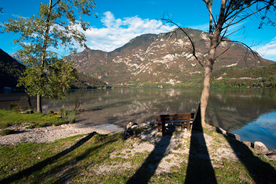 Cavazzo Lago di Cavazzo, lago 3 Comuni © Fabrizio Ardito