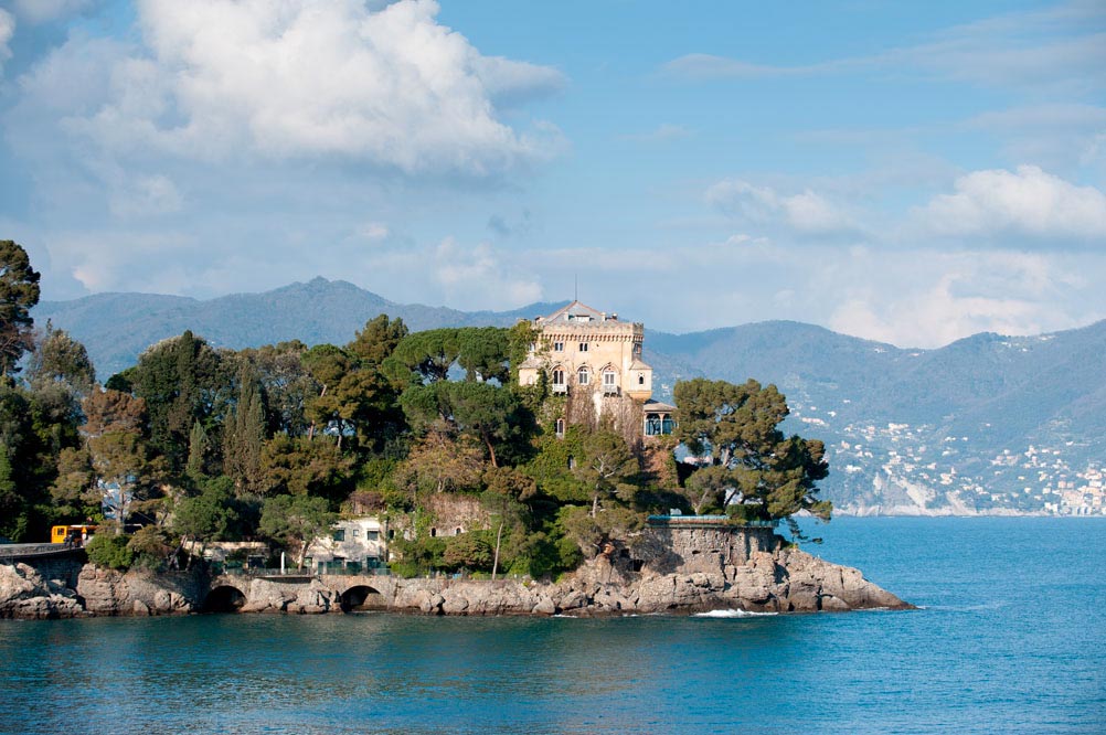 Un tratto di costa nei pressi di Portofino ©Natalino Russo