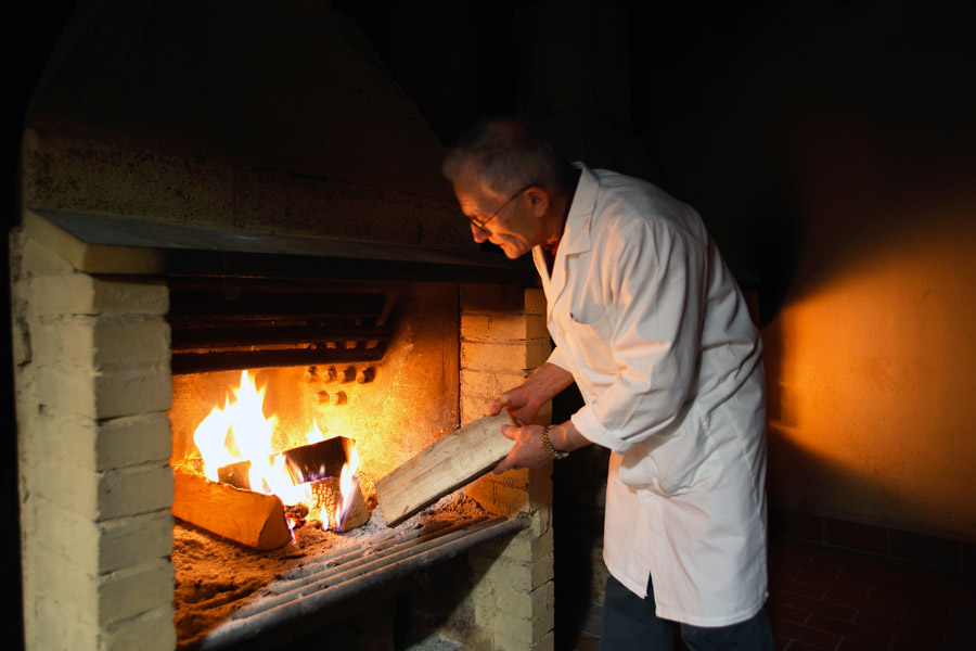 Sauris L'affumicatura © Prosciuttificio Wolf Sauris