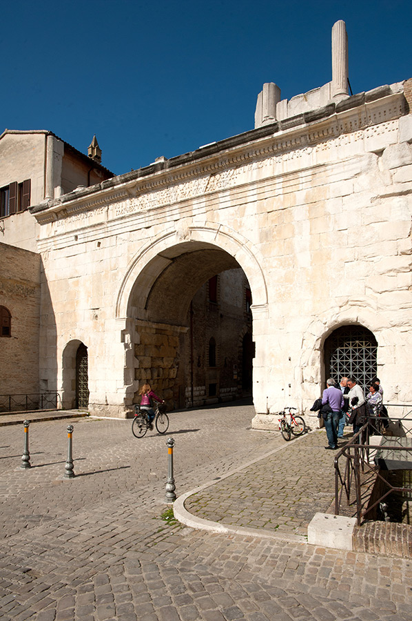 Fano Arco di Augusto © Fabrizio Ardito