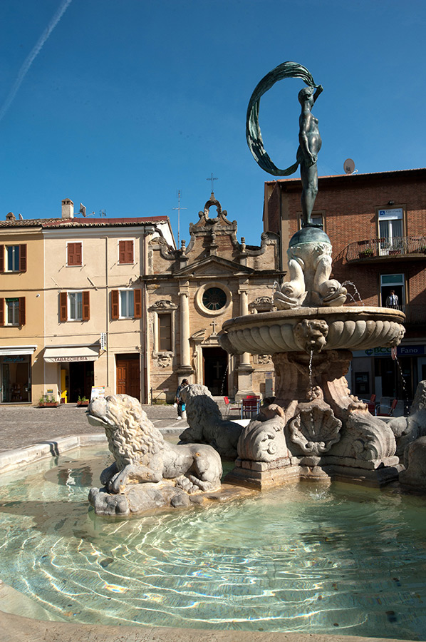 Fano Piazza XX settembre © Fabrizio Ardito