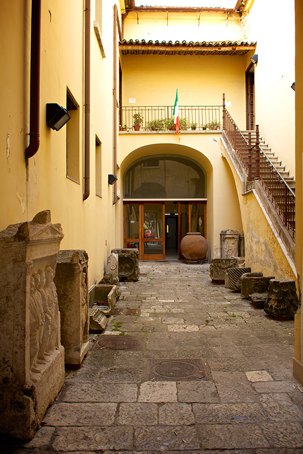 Santa Maria Capua Vetere Museo archeologico dell'Antica Capua, ingresso cc by - sa Nicola d'Orta