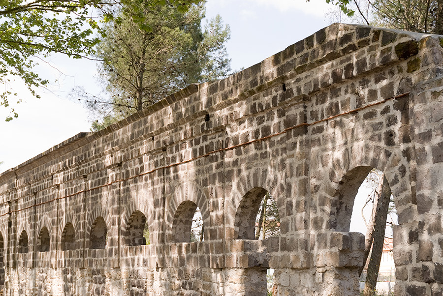 Telese Terme Le vecchie terme © Natalino Russo