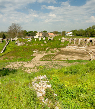 San Salvatore Telesino I resti della Telesia romana © Natalino Russo