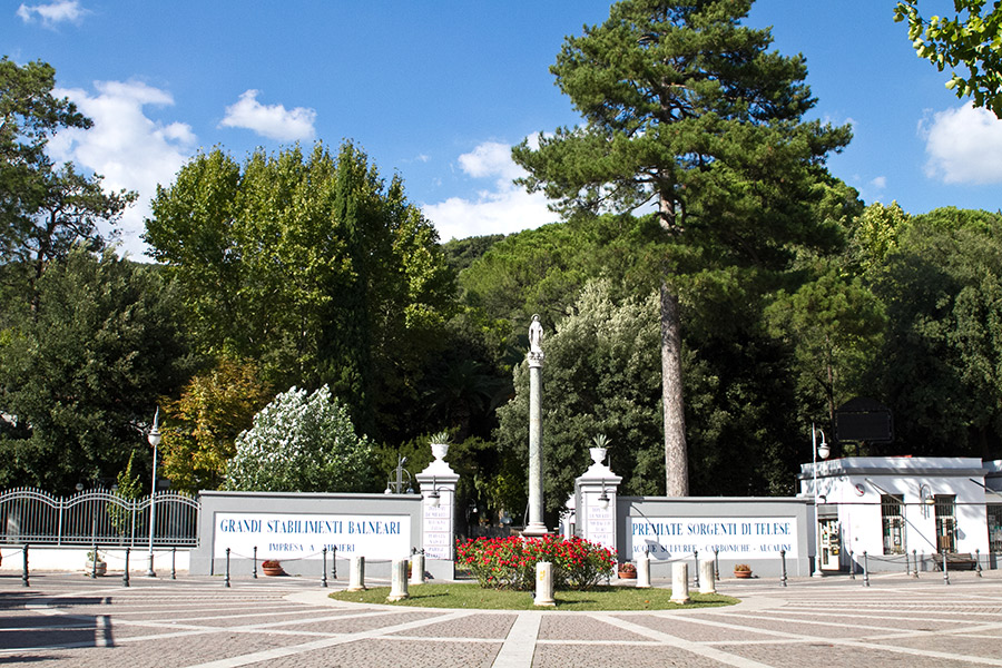 Telese Terme Piazza Minieri © Pro Loco di Telese Terme - Jenny di Meola