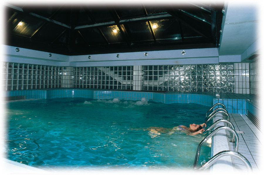 Telese Terme Piscina termale Terme di Telese © Impresa Minieri SpA